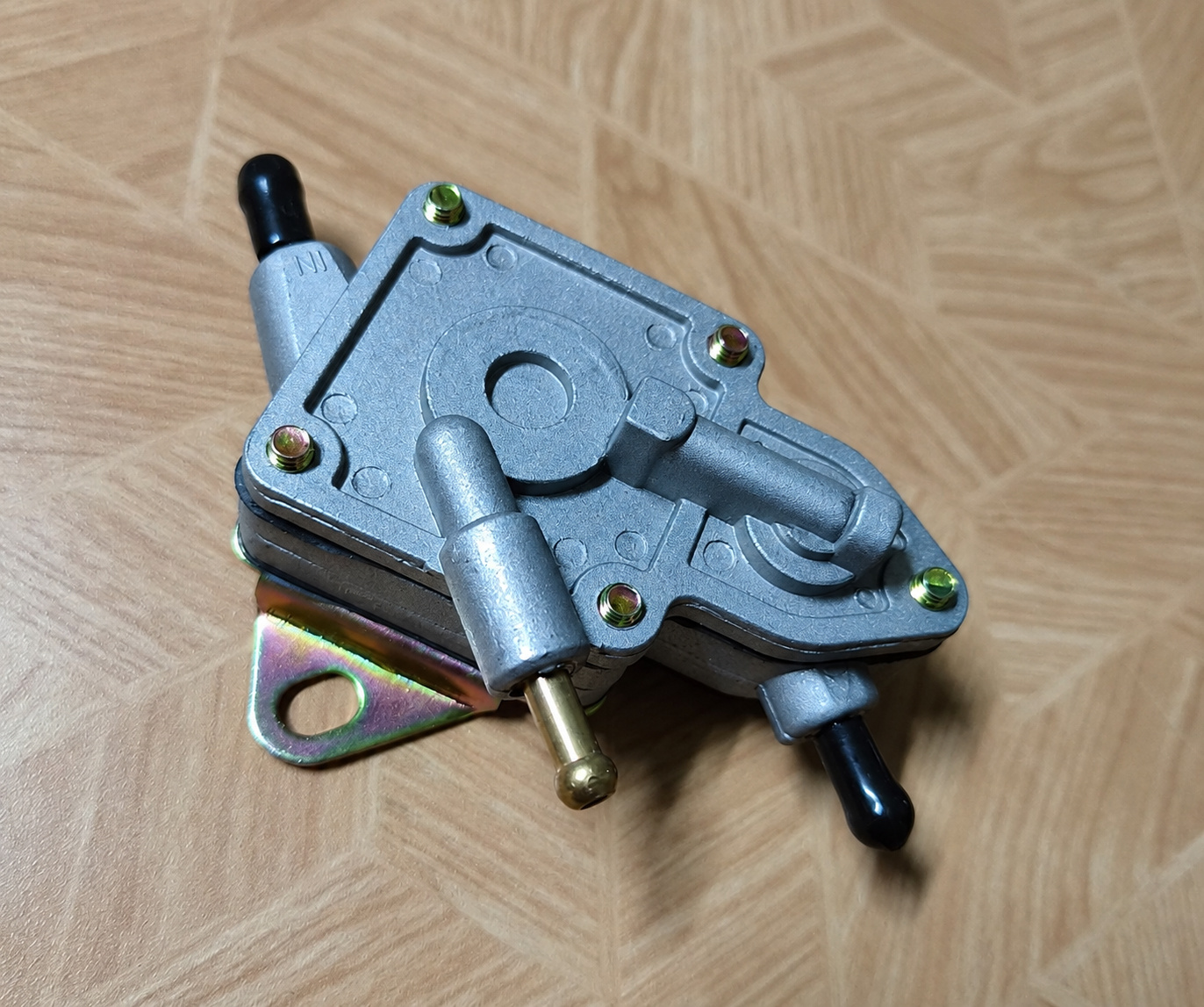Petrol Tap Assembly for Mahindra Duro / Gusto / Rodeo