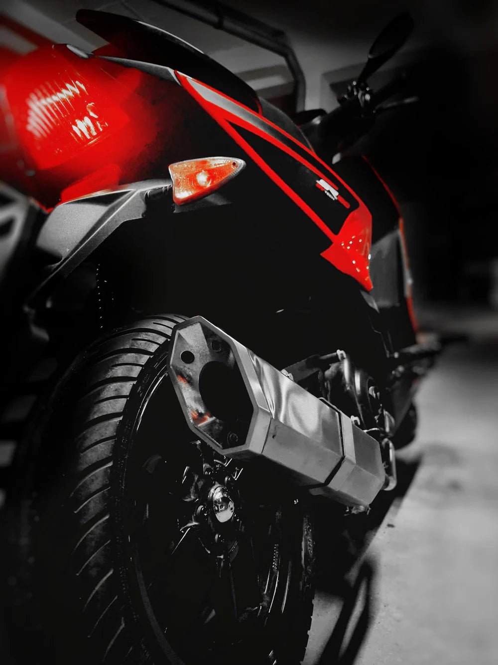 Barrel Rogue Exhaust for Aprilia SR 160 / SXR 160 with Adapter | Rogue 1 & Rogue 2 304 Stainless Steel Performance Slip-On Exhaust — Rogue V1 image 6