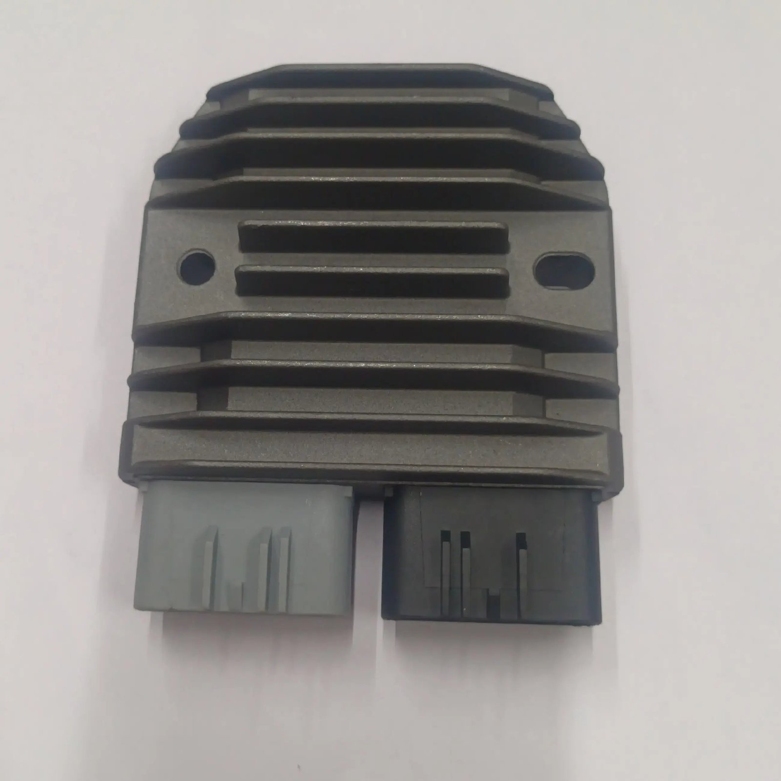 Yamaha R1 Or Harley Davidson Street 750 Compatible Regulator Rectifier image 2