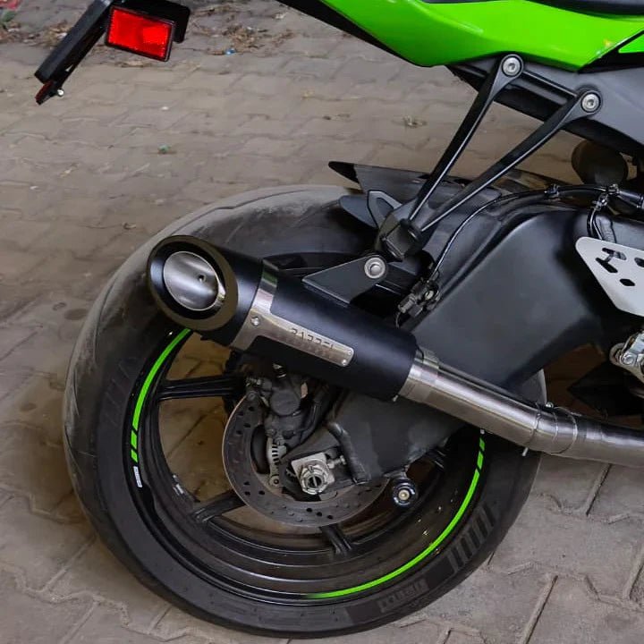 Barrel Outlaw 2.0 Slip-On Exhaust with Mid Pipe for Kawasaki ZX-6R (2025) | 304 Stainless Steel Performance Exhaust image 2