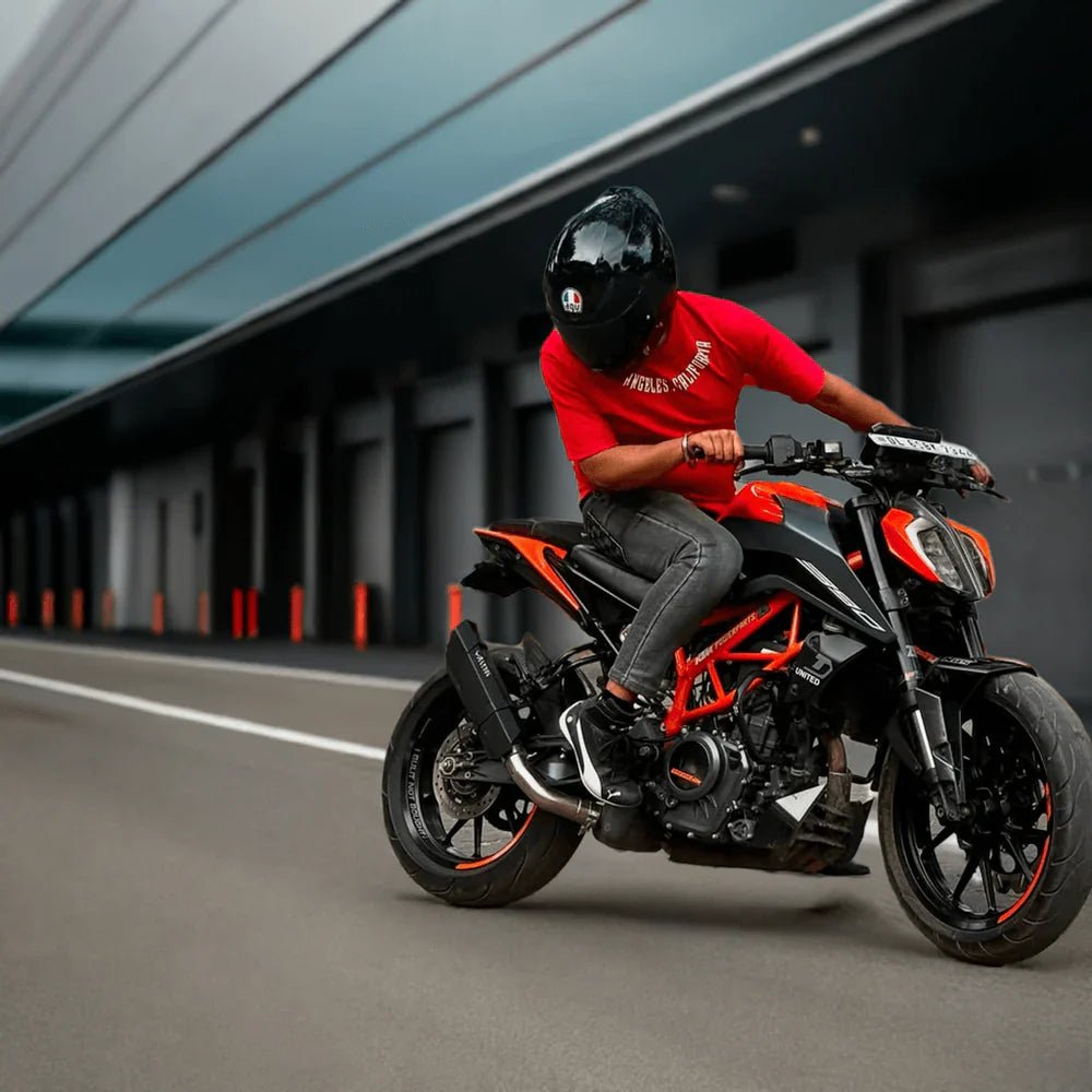 Barrel Rogue Black Slip-On Exhaust with Link Pipe for KTM Duke 390 / RC 390 / Adventure 390 / Duke 250 | 304 Stainless Steel (Rogue 1.0 & Rogue 2.0) — Rogue 1.0 / KTM RC 390 BS4 image 4